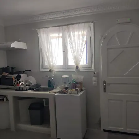 Kampanelia Village Firá