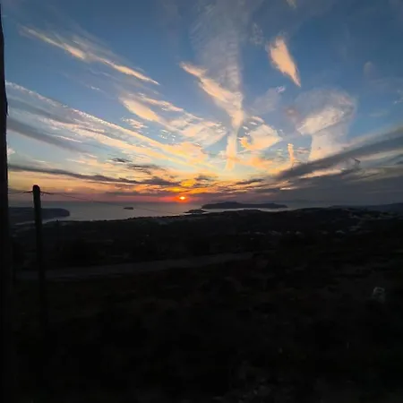 Kampanelia Village דירה *