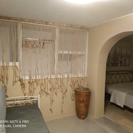 Kampanelia Village *