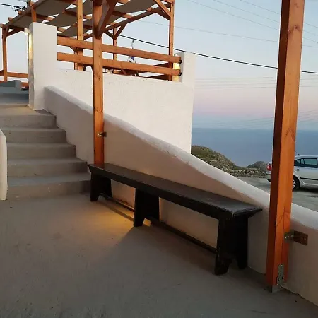 Kampanelia Village * Firá