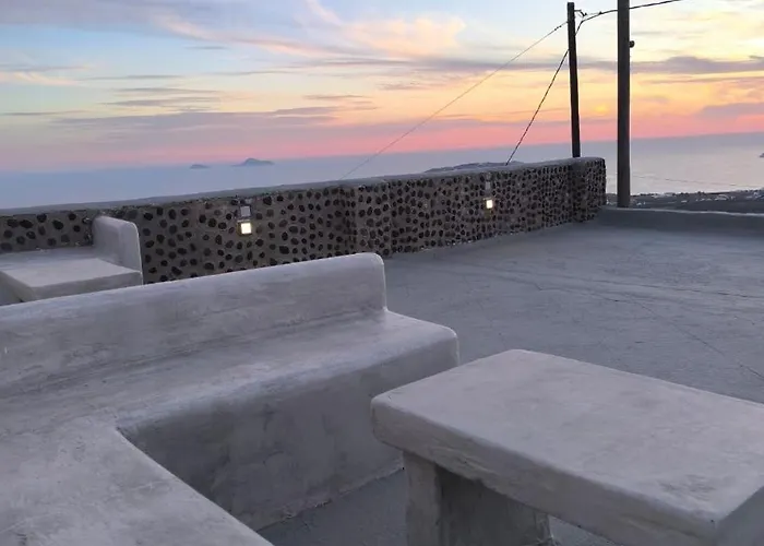 Daire Kampanelia Village *