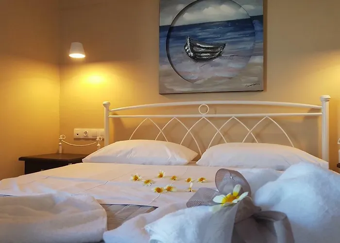 Kampanelia Village *